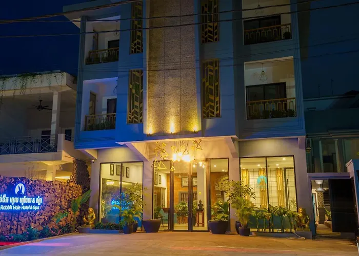 The Rabbit Hole & Hotel 3*