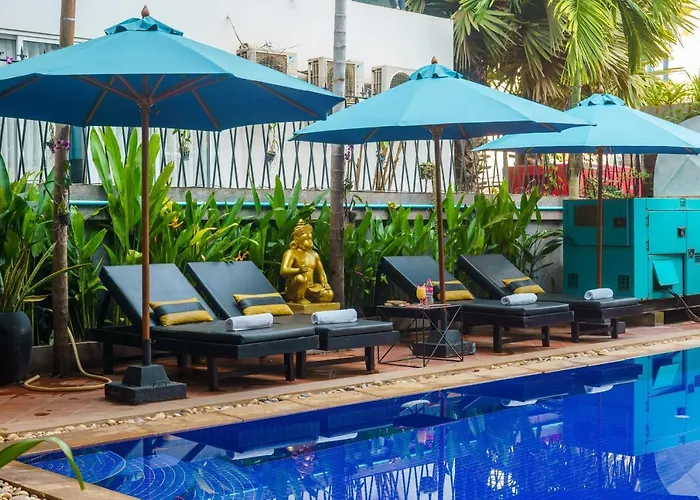 The Rabbit Hole & 3* Siem Reap