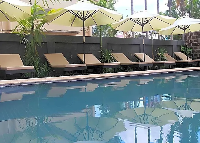Hotel The Rabbit Hole & 3*